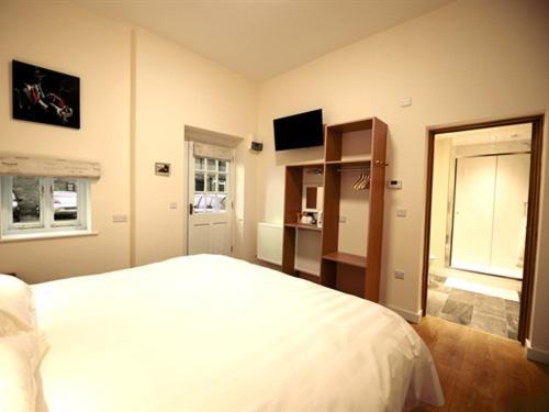 The Coaching Barns Motel Wem Exterior foto